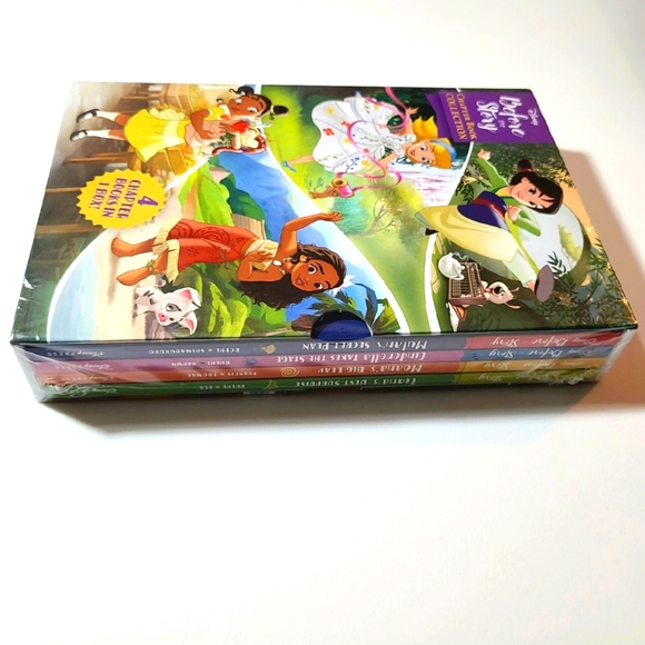 Disney Princess Before the Story 4 Chapter Book Collection Boxed Set - Picture 5 of 5